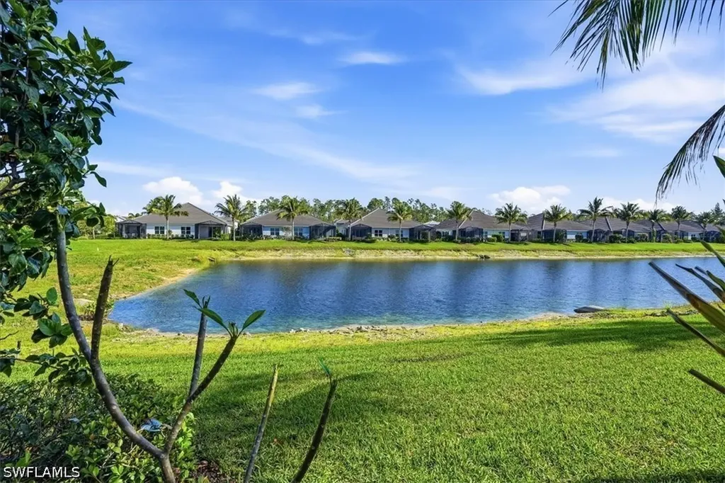 2318 Marquesa Circle Naples FL 34112