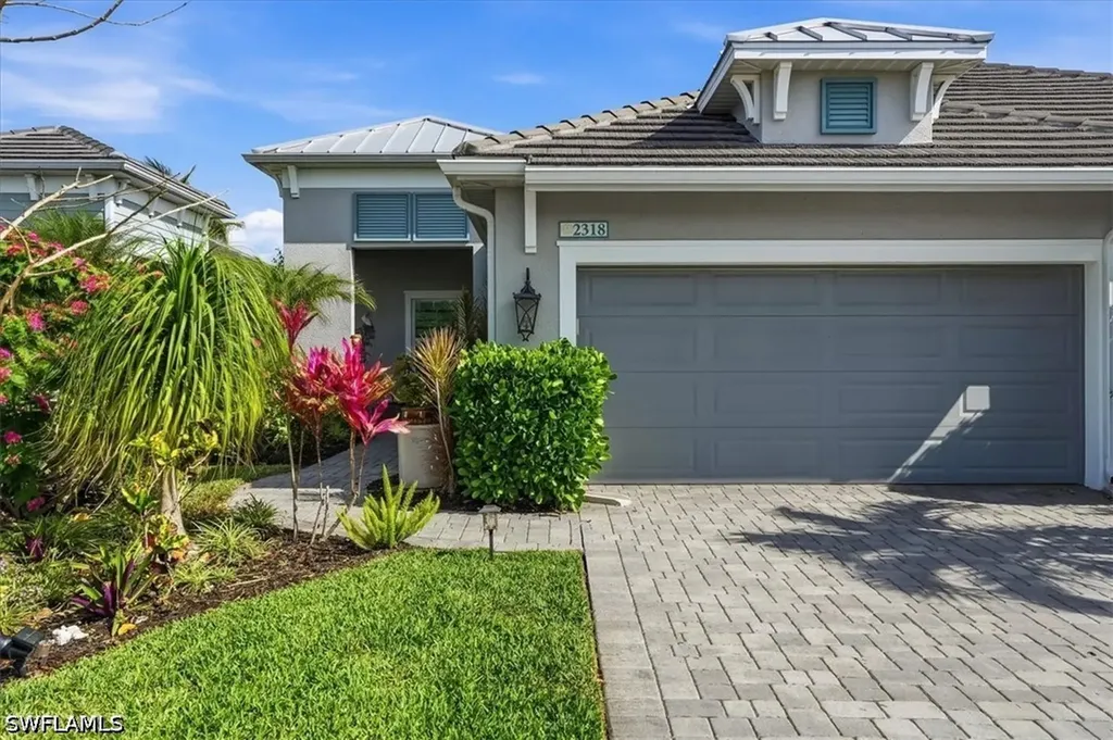 2318 Marquesa Circle Naples FL 34112