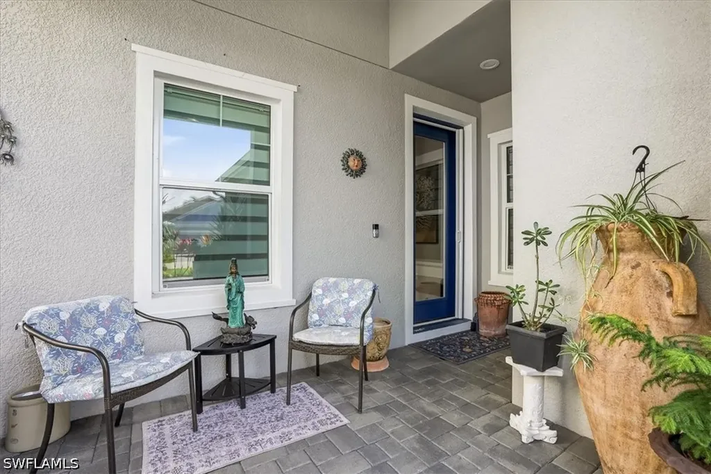 2318 Marquesa Circle Naples FL 34112
