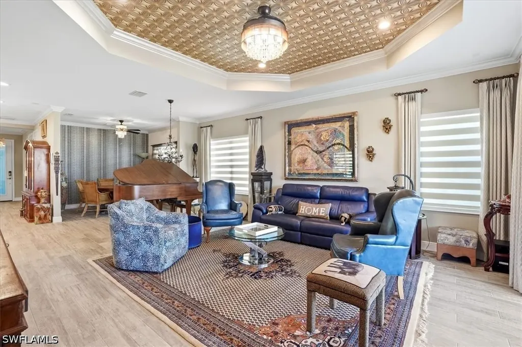 2318 Marquesa Circle Naples FL 34112