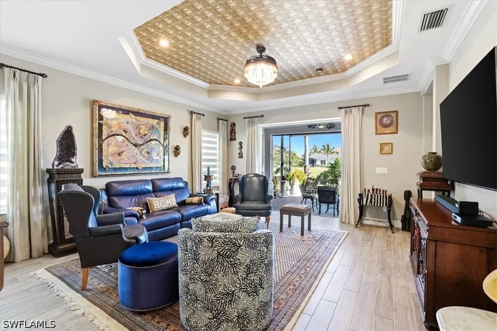 2318 Marquesa Circle Naples FL 34112