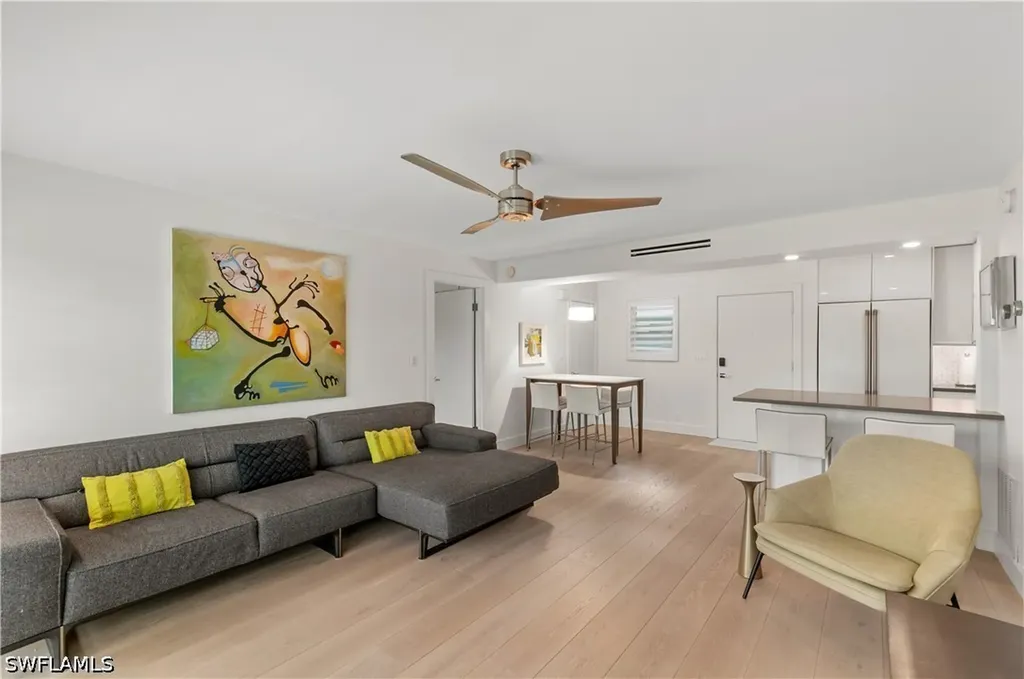 568 12th Avenue S Naples FL 34102