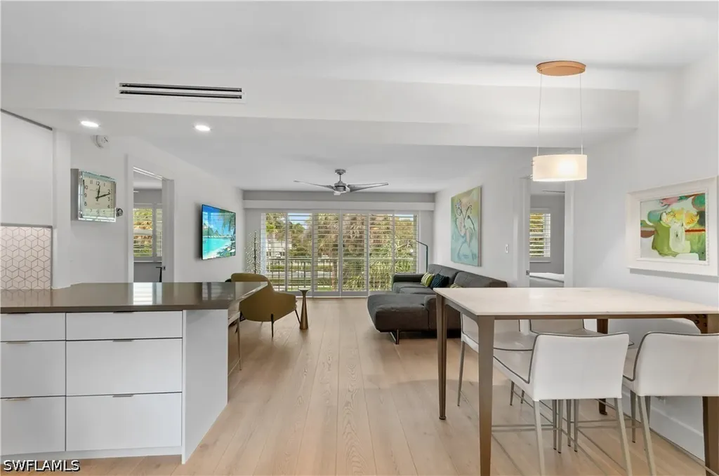 568 12th Avenue S Naples FL 34102