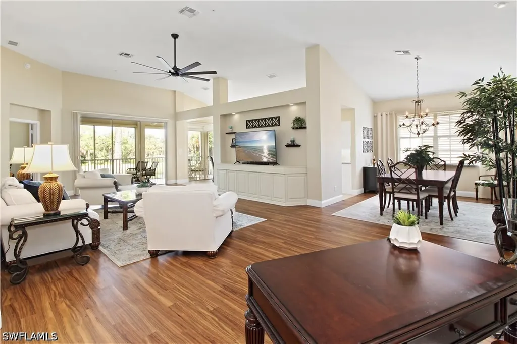 2125 Aberdeen Lane Naples FL 34109