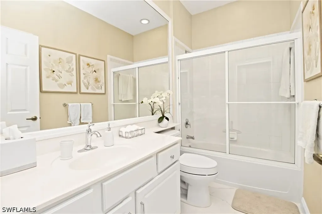 2125 Aberdeen Lane Naples FL 34109