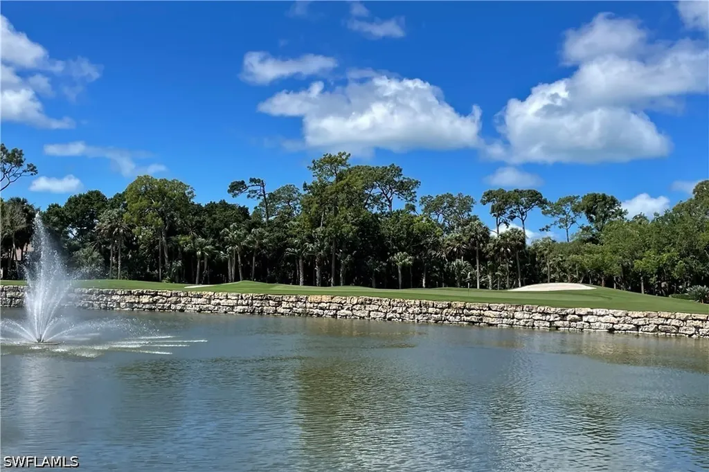 2125 Aberdeen Lane Naples FL 34109