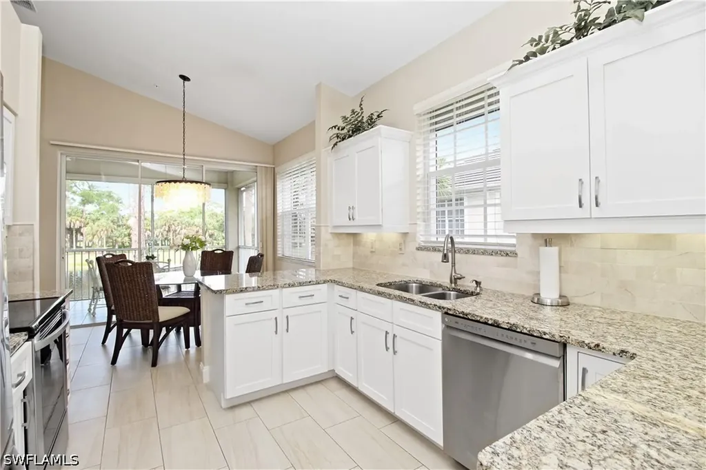 2125 Aberdeen Lane Naples FL 34109