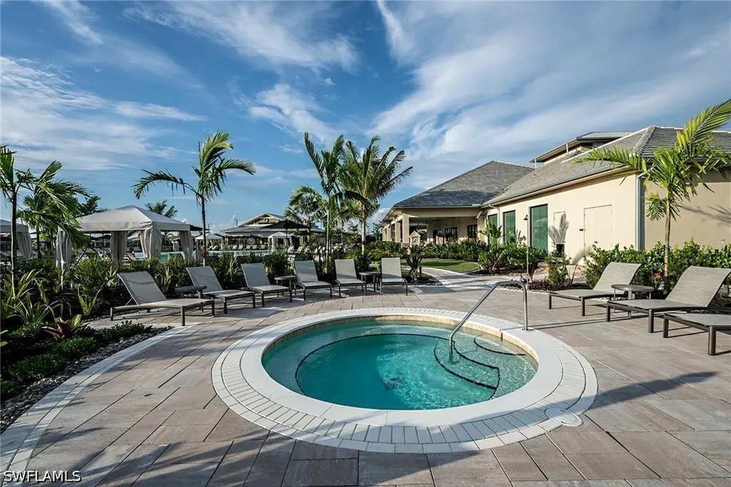 15756 Modena Street Naples FL 34114