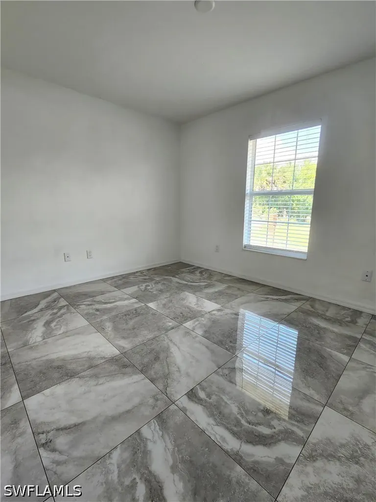 4270 64th Avenue NE Naples FL 34120