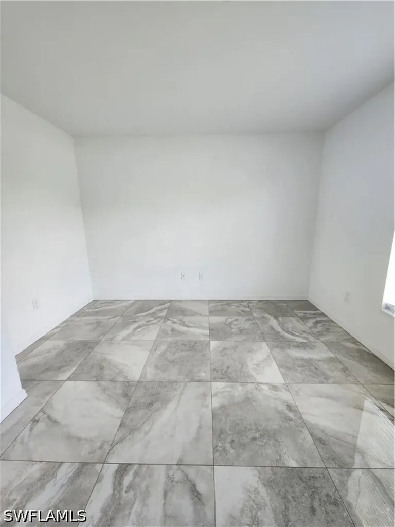 4270 64th Avenue NE Naples FL 34120