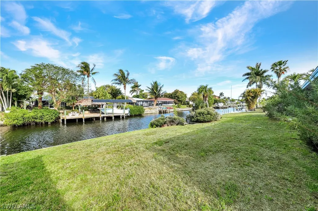 5130 SW 2nd Place Cape Coral FL 33914