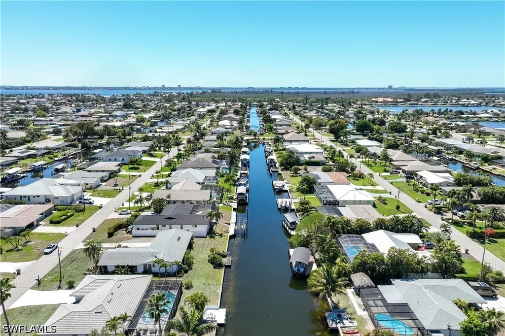 5130 SW 2nd Place Cape Coral FL 33914