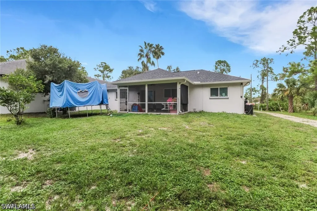 2740 Randall Naples FL 34120
