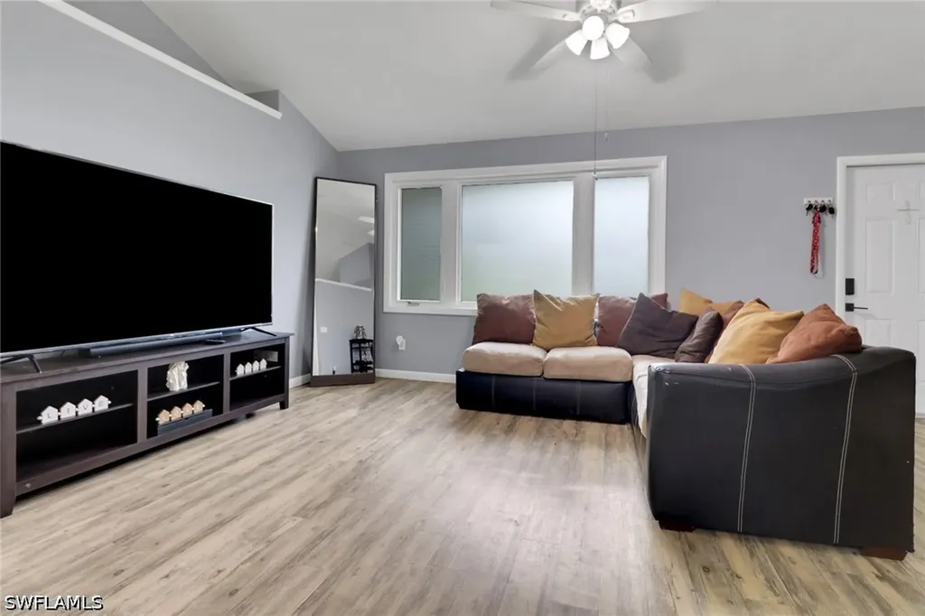 2740 Randall Naples FL 34120