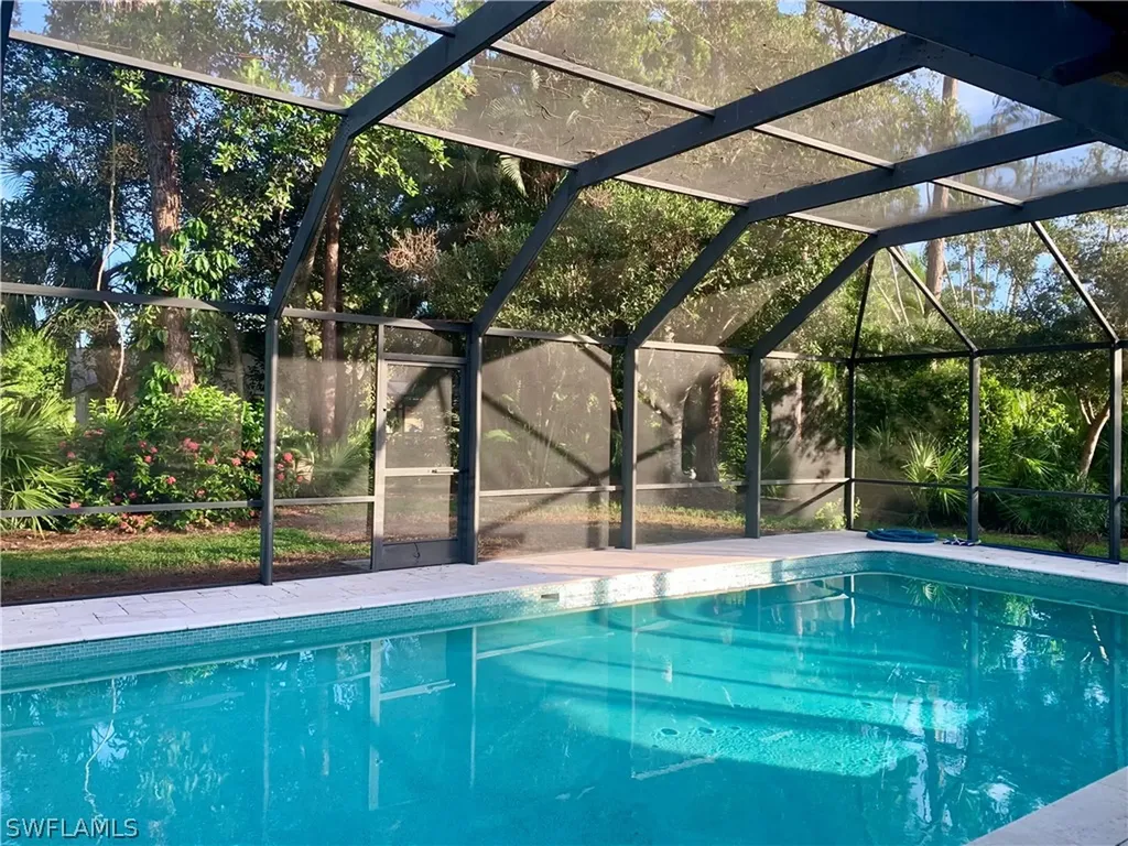 2251 Queens Way E Naples FL 34112