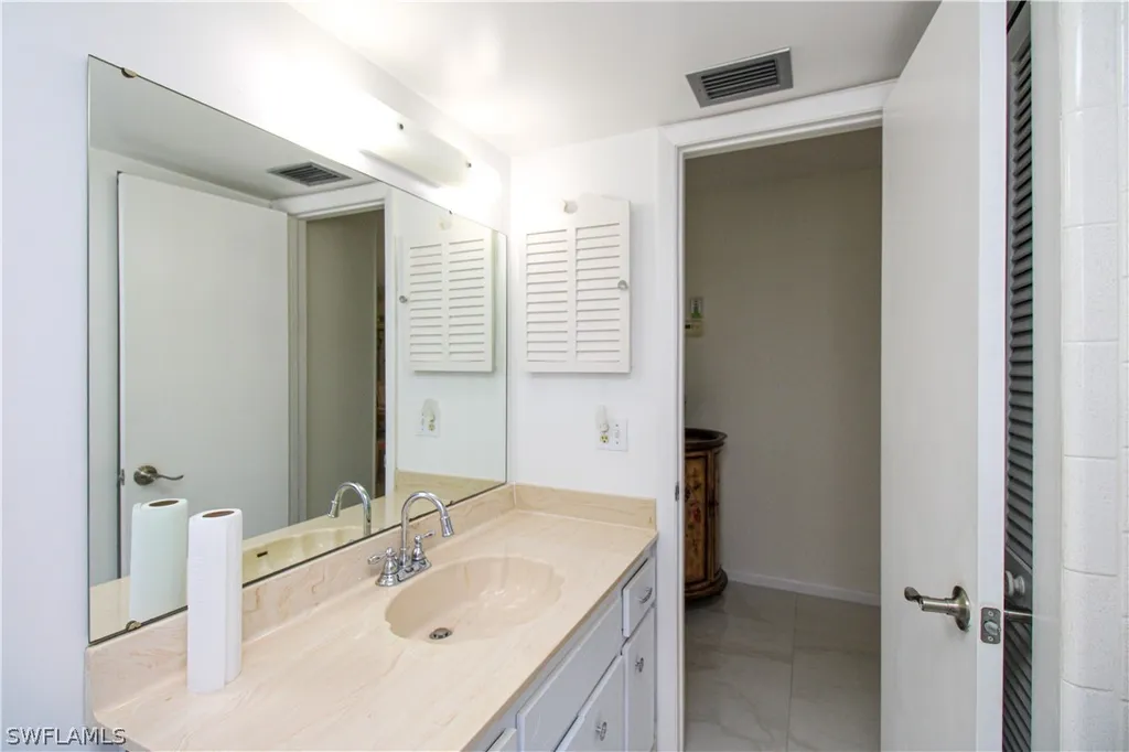 239 Palm Drive Naples FL 34112
