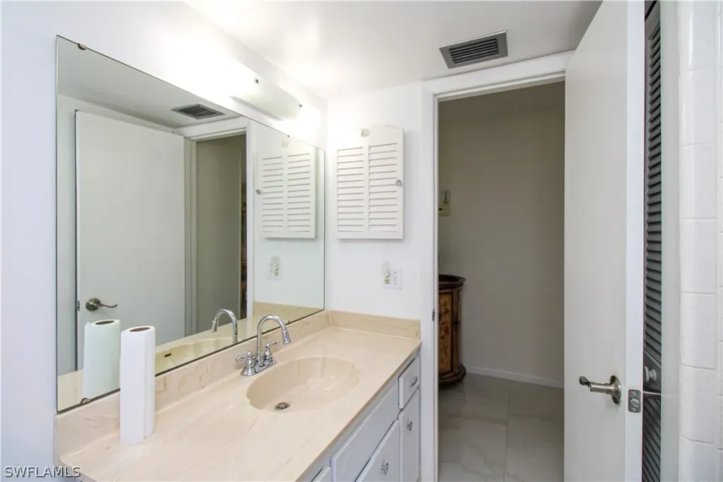 239 Palm Drive Naples FL 34112