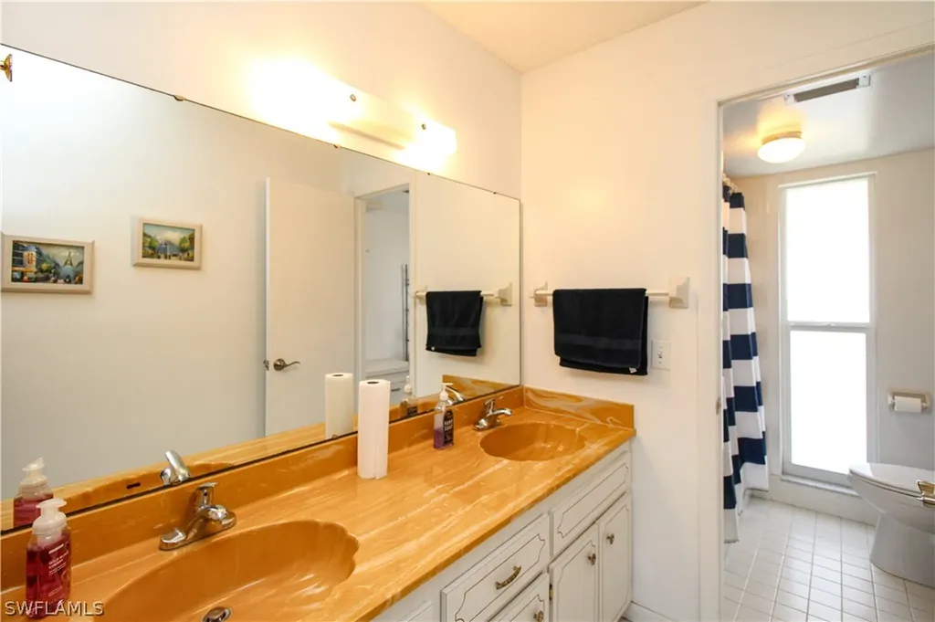 239 Palm Drive Naples FL 34112