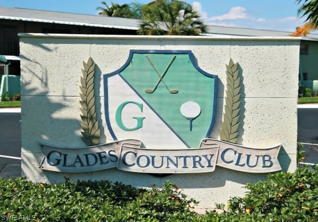 239 Palm Drive Naples FL 34112