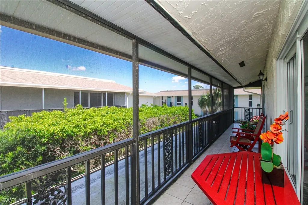 239 Palm Drive Naples FL 34112