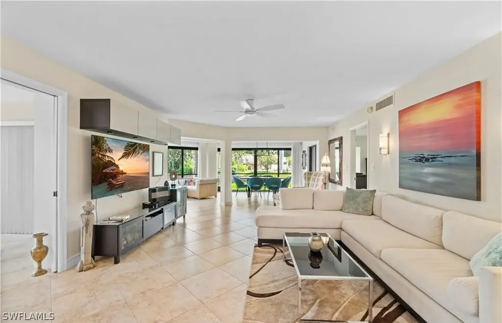 5890 Via Lugano Naples FL 34108