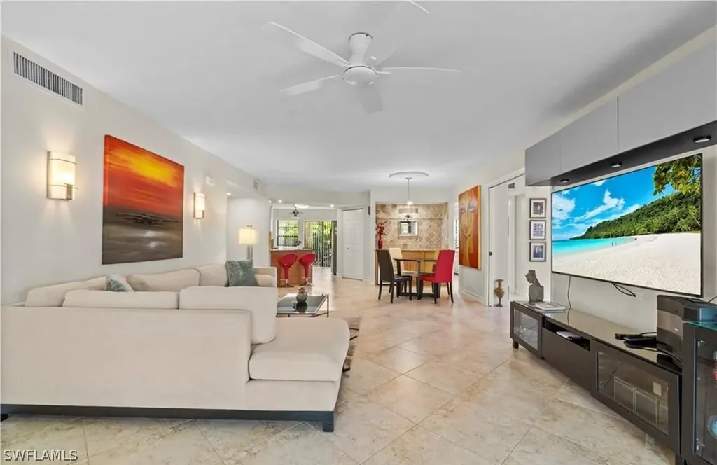 5890 Via Lugano Naples FL 34108