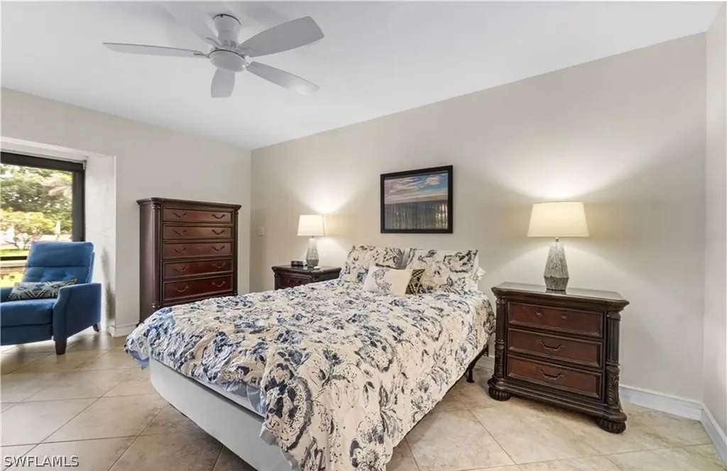 5890 Via Lugano Naples FL 34108