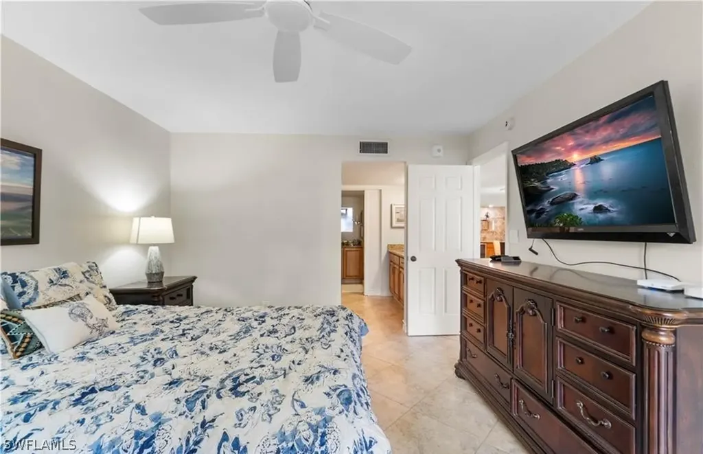 5890 Via Lugano Naples FL 34108