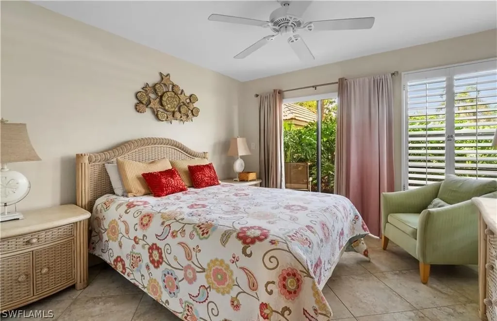 5890 Via Lugano Naples FL 34108
