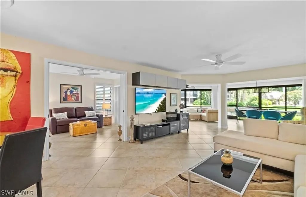 5890 Via Lugano Naples FL 34108