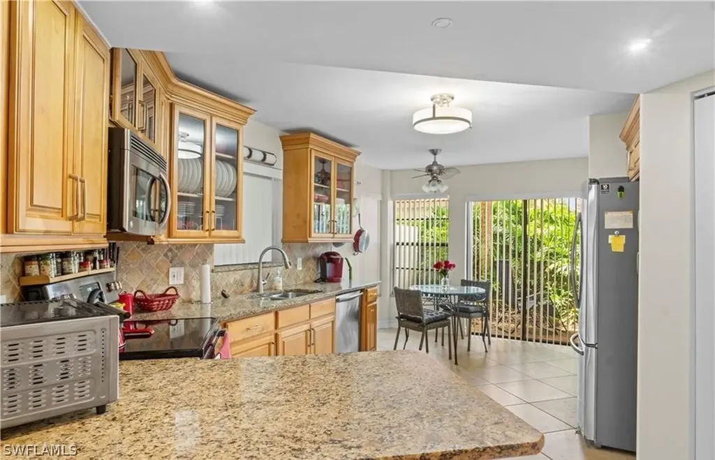 5890 Via Lugano Naples FL 34108