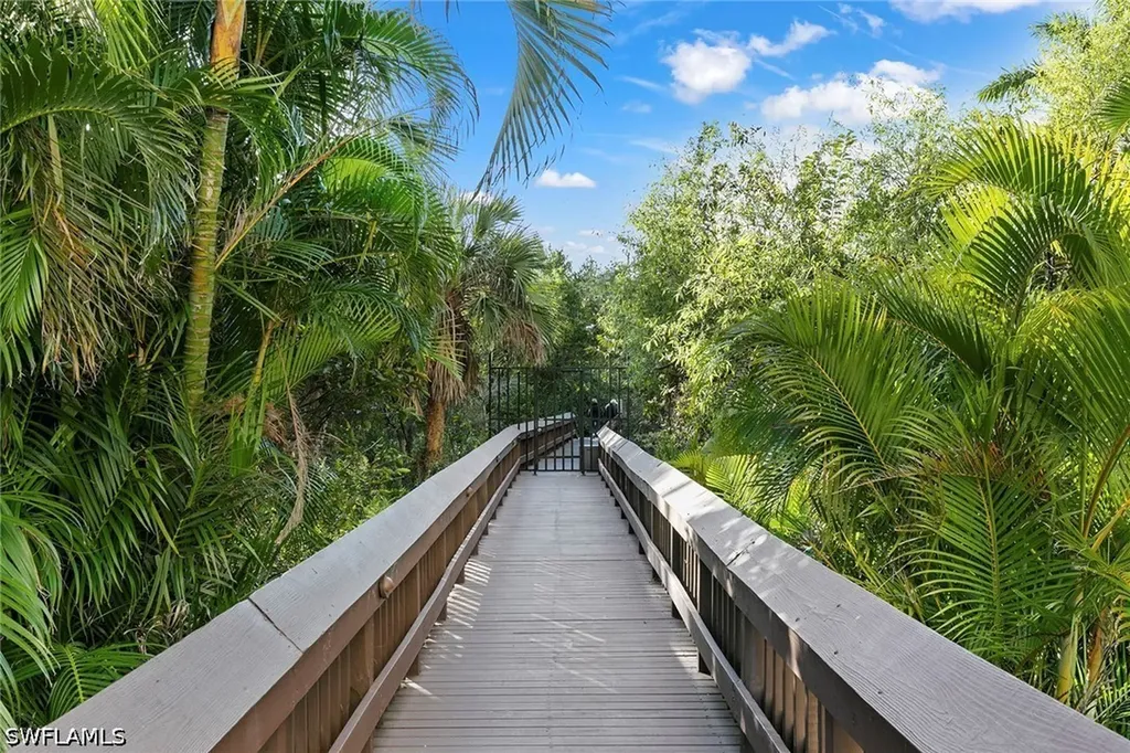 5550 Heron Point Drive Naples FL 34108