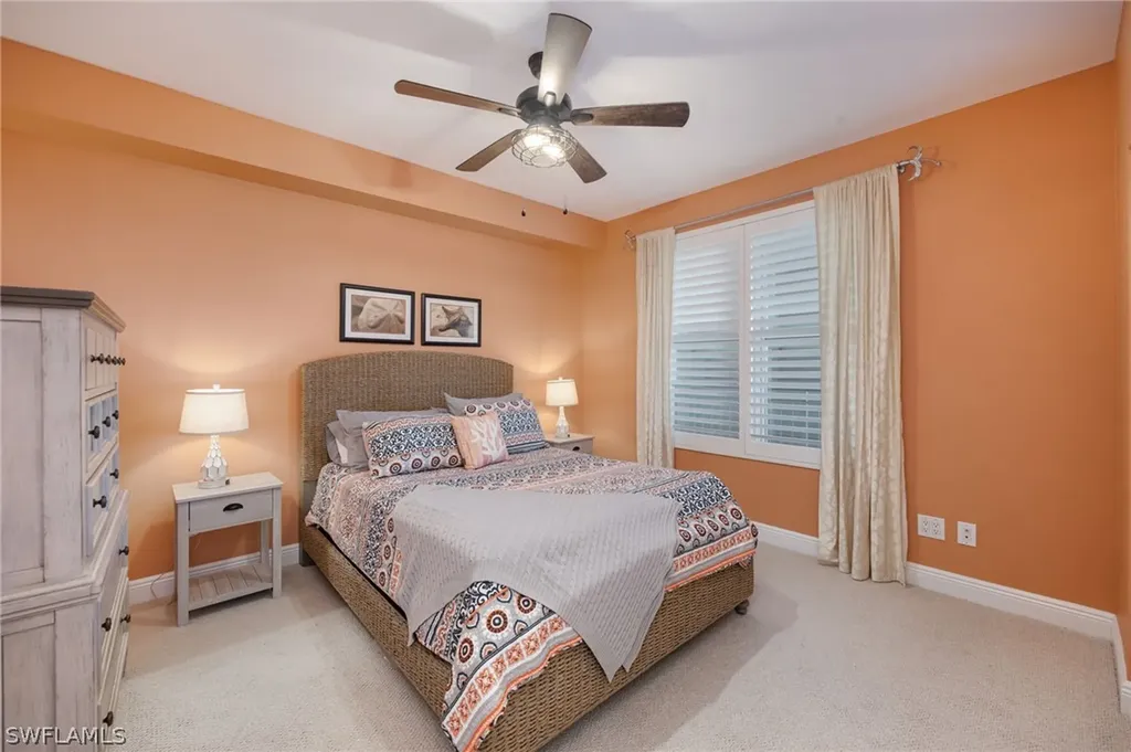 425 Cove Tower Drive Naples FL 34110