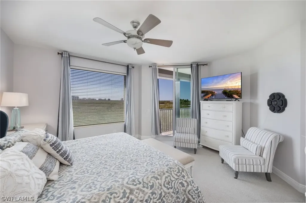 425 Cove Tower Drive Naples FL 34110
