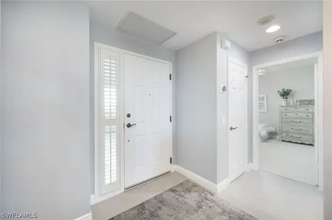 425 Cove Tower Drive Naples FL 34110