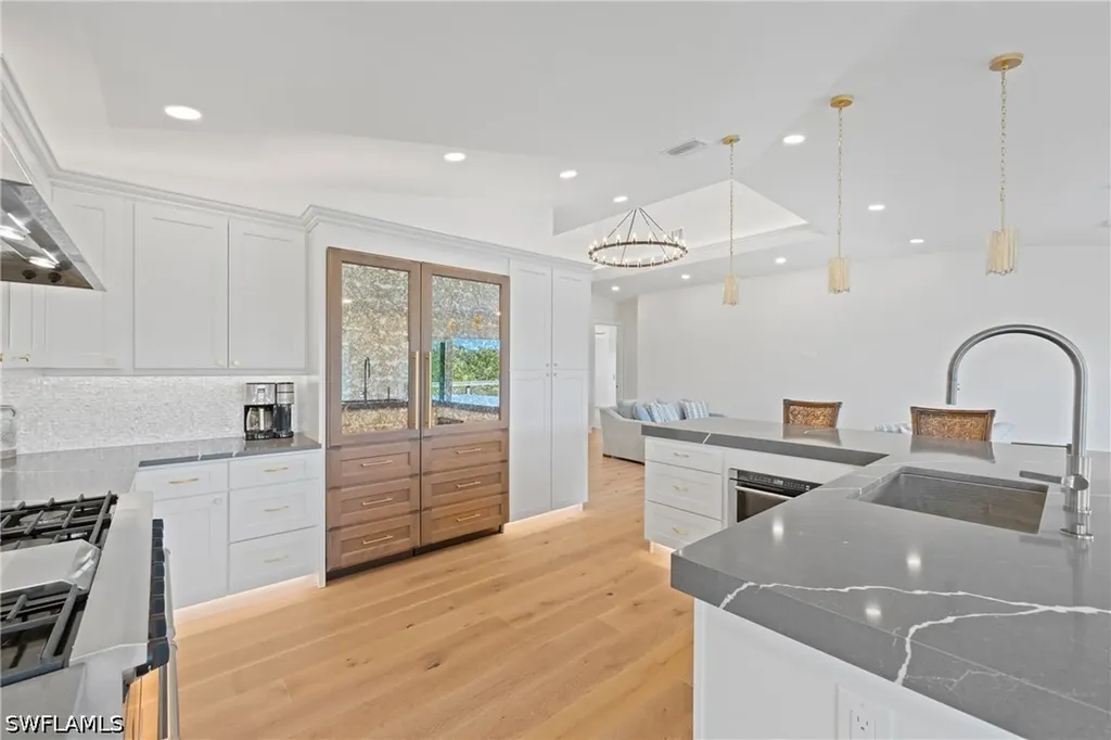 1836 Harbor Lane Naples FL 34104
