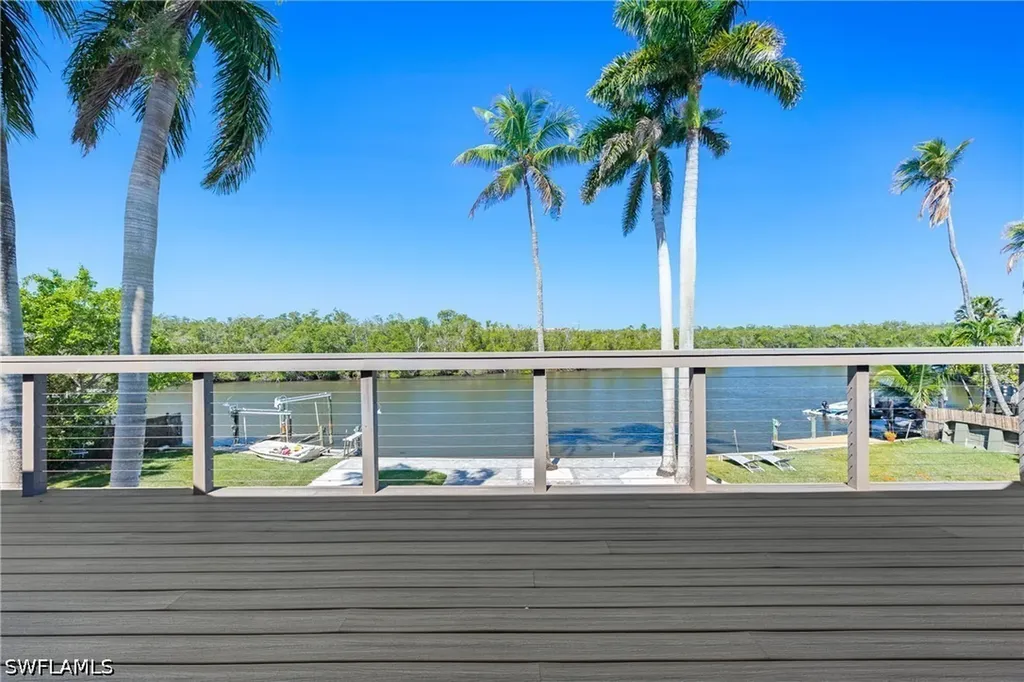 1836 Harbor Lane Naples FL 34104