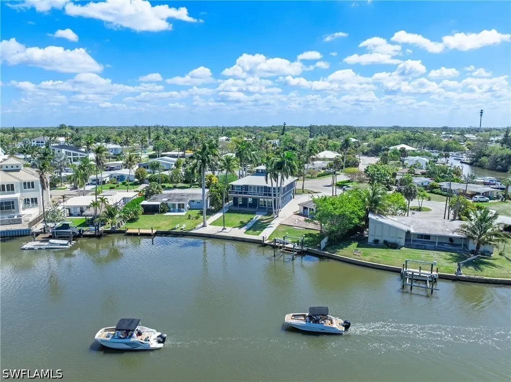 1836 Harbor Lane Naples FL 34104