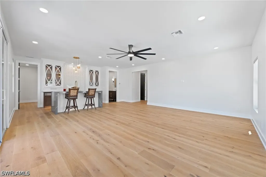 1836 Harbor Lane Naples FL 34104