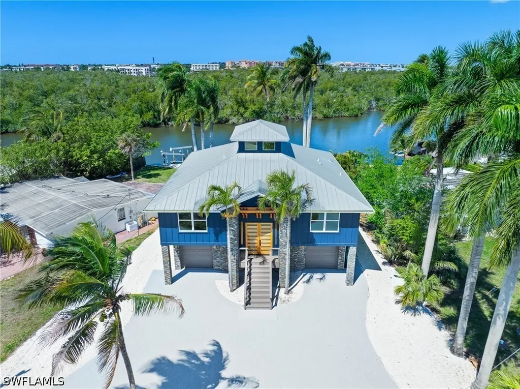 1836 Harbor Lane Naples FL 34104