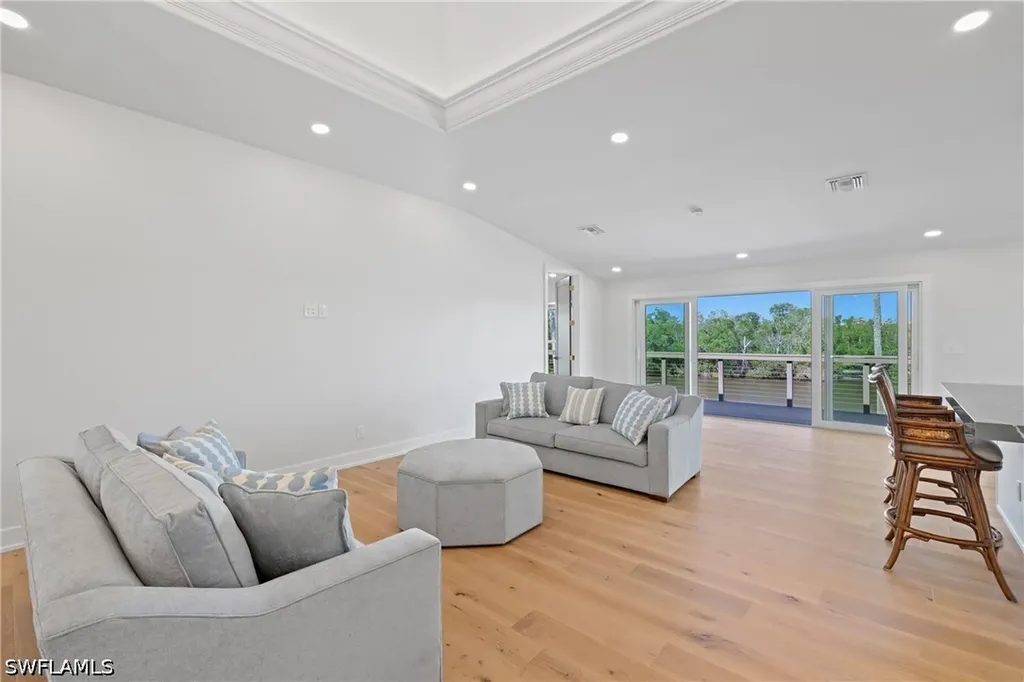 1836 Harbor Lane Naples FL 34104