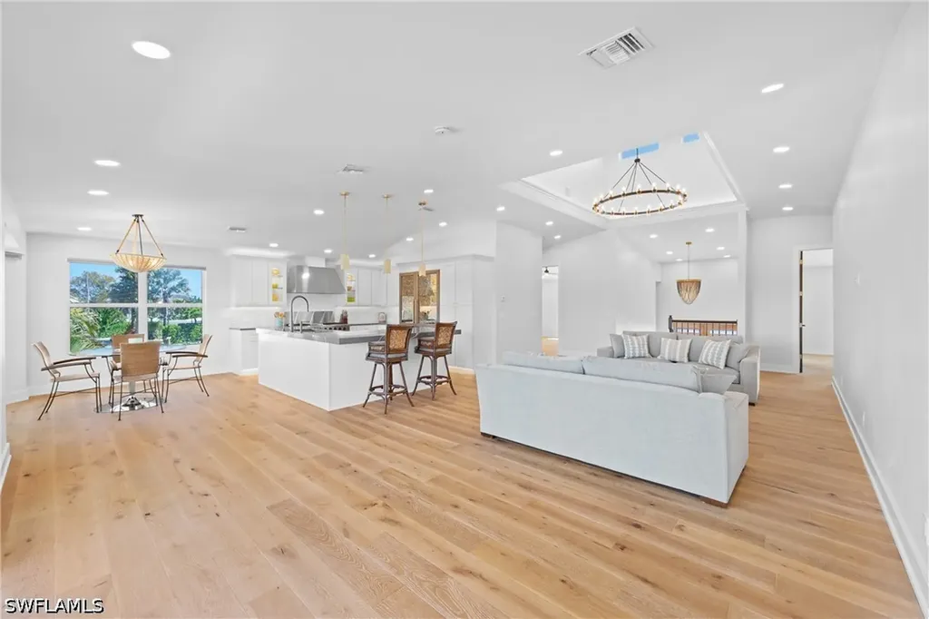 1836 Harbor Lane Naples FL 34104