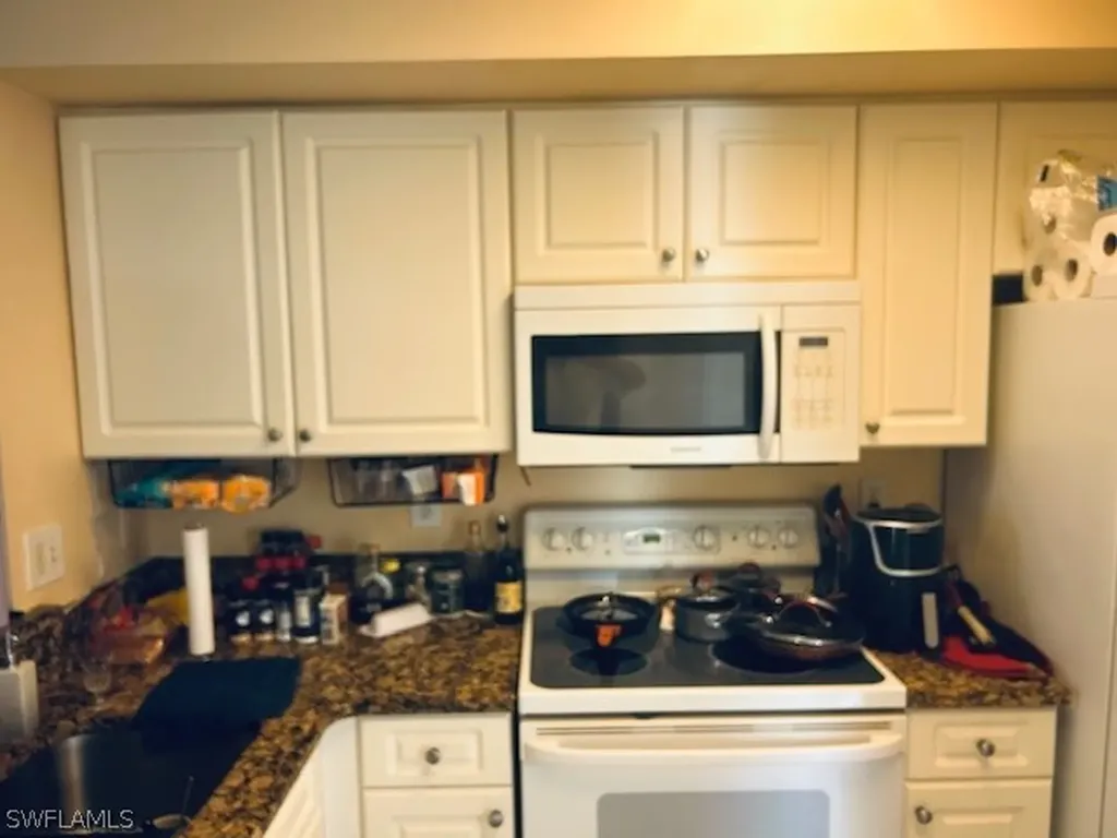 1280 Wildwood Lakes Boulevard S Naples FL 34104