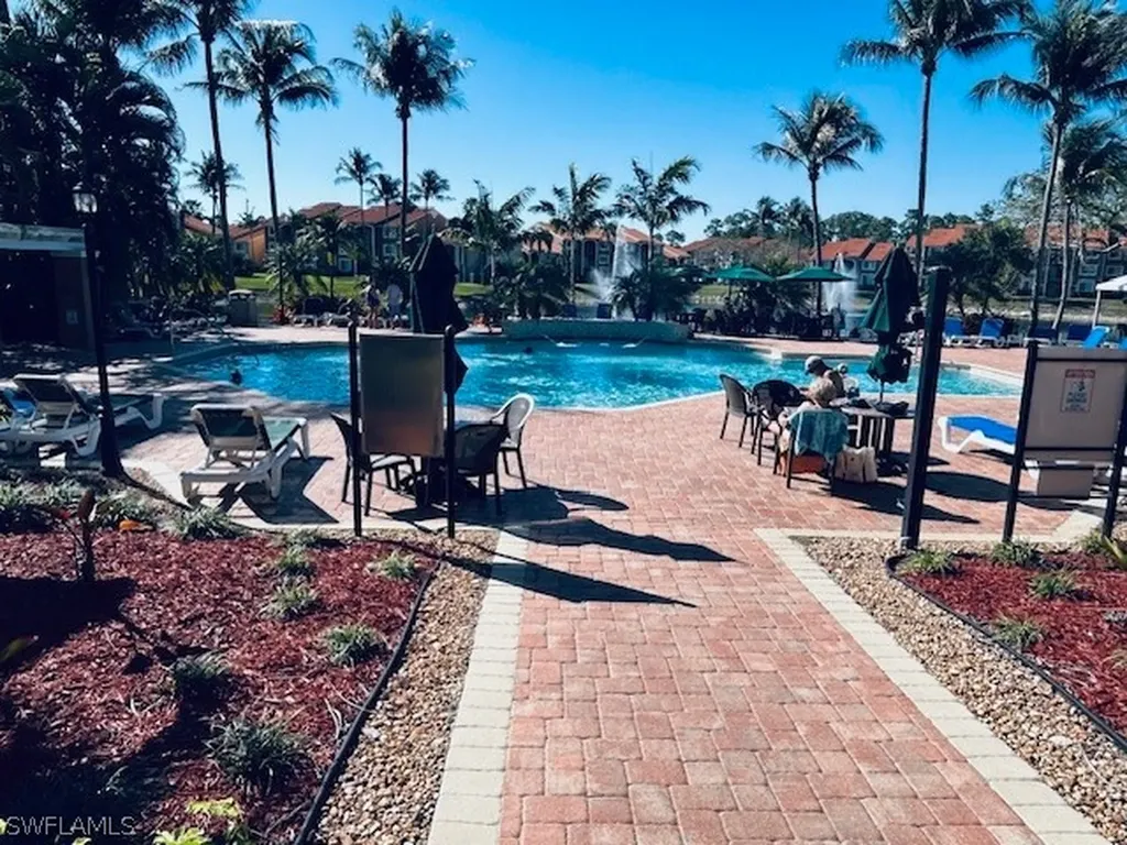 1280 Wildwood Lakes Boulevard S Naples FL 34104
