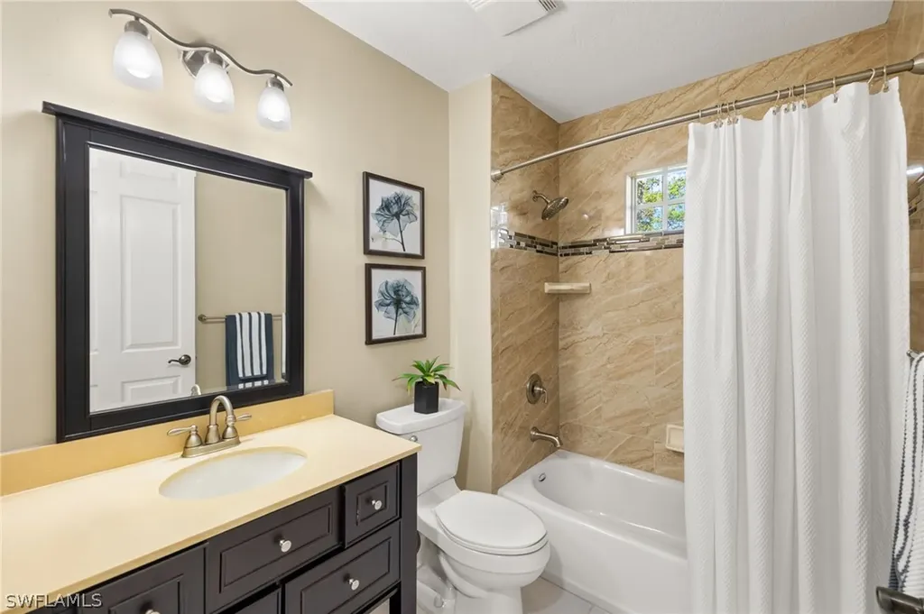 24360 Sandpiper Isle Way Bonita Springs FL 34134
