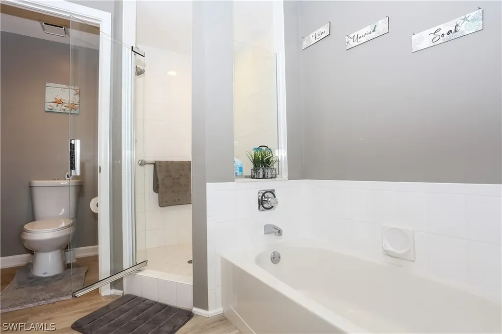 2265 Hidden Lake Drive Naples FL 34112