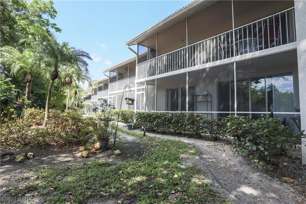2265 Hidden Lake Drive Naples FL 34112