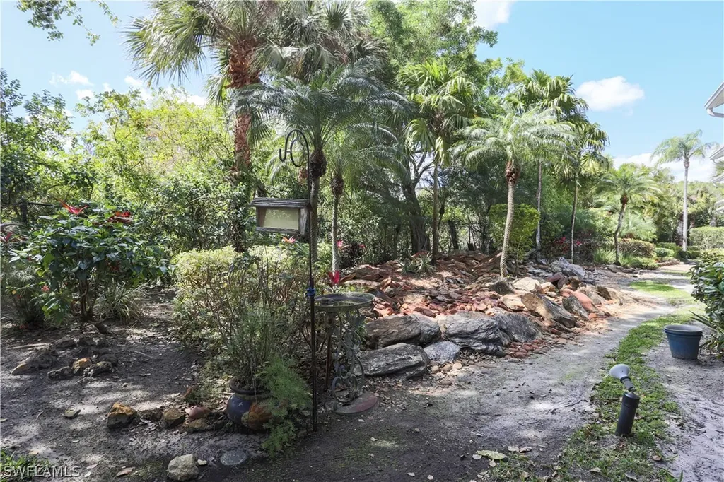 2265 Hidden Lake Drive Naples FL 34112