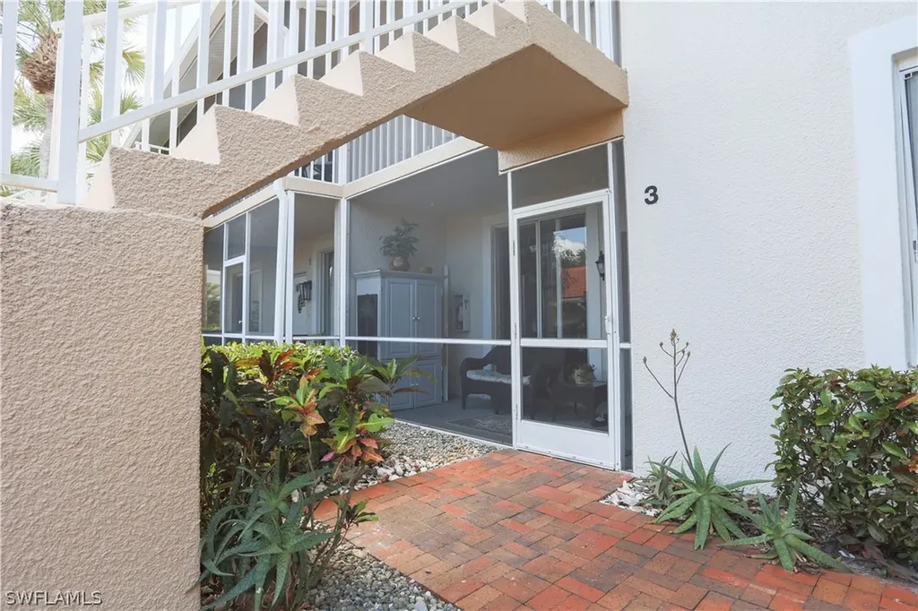2265 Hidden Lake Drive Naples FL 34112