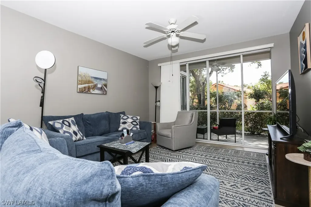 2265 Hidden Lake Drive Naples FL 34112
